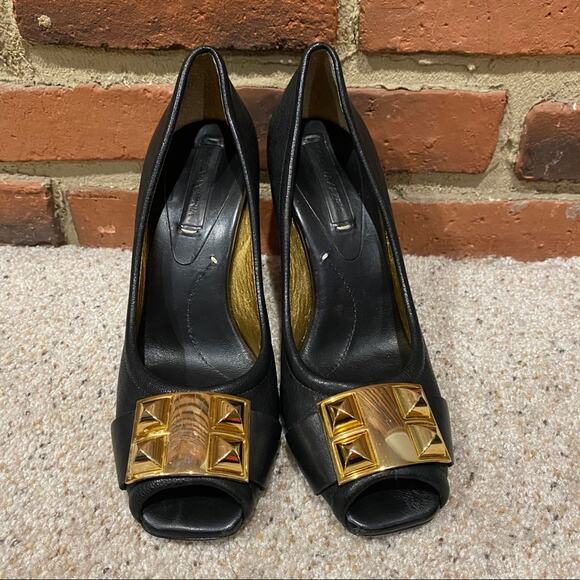 BCBGMaxazria Black Leather Block Heel Shoes sz 8.5 Gold Trim heel Peep Toe Shoes - Picture 4 of 11